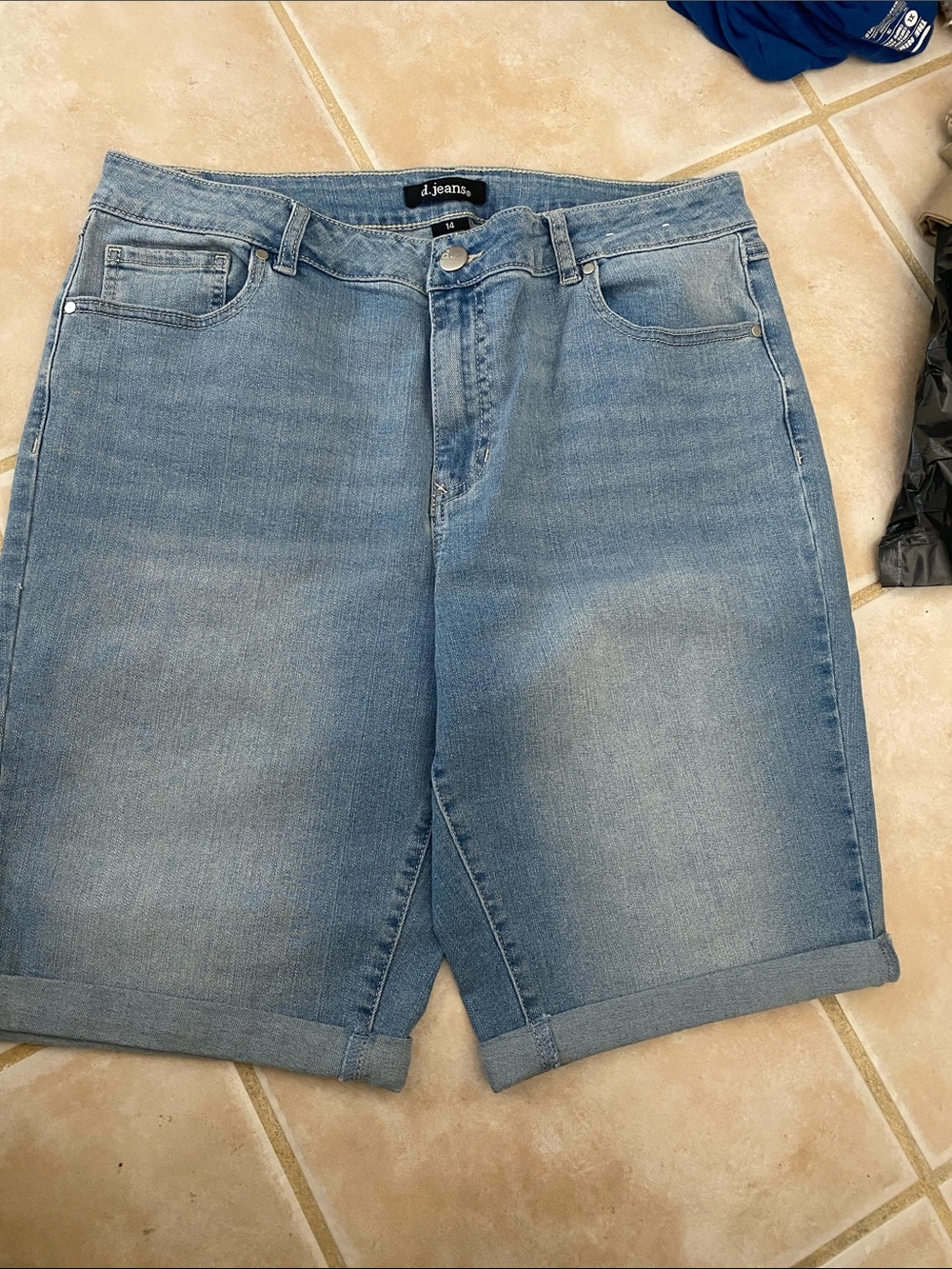 BUNDLE OF 3 Woman Shorts